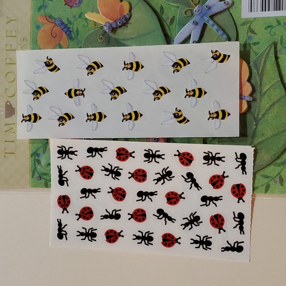 💥Sticker Bundle Lot Bugs Bees Butterflys Dinosaurs Stickers New - Picture 3 of 8